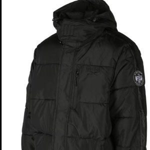 Brand new - Reebok Puffer  hooded Jacket  Youth Large   (14/16)